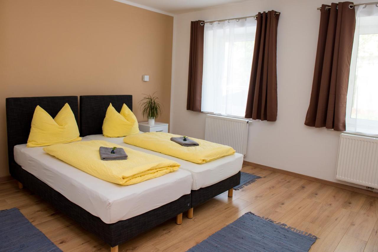 Ferienwohnungen Und Zimmer Yassi Spielberg Bei Knittelfeld Eksteriør billede