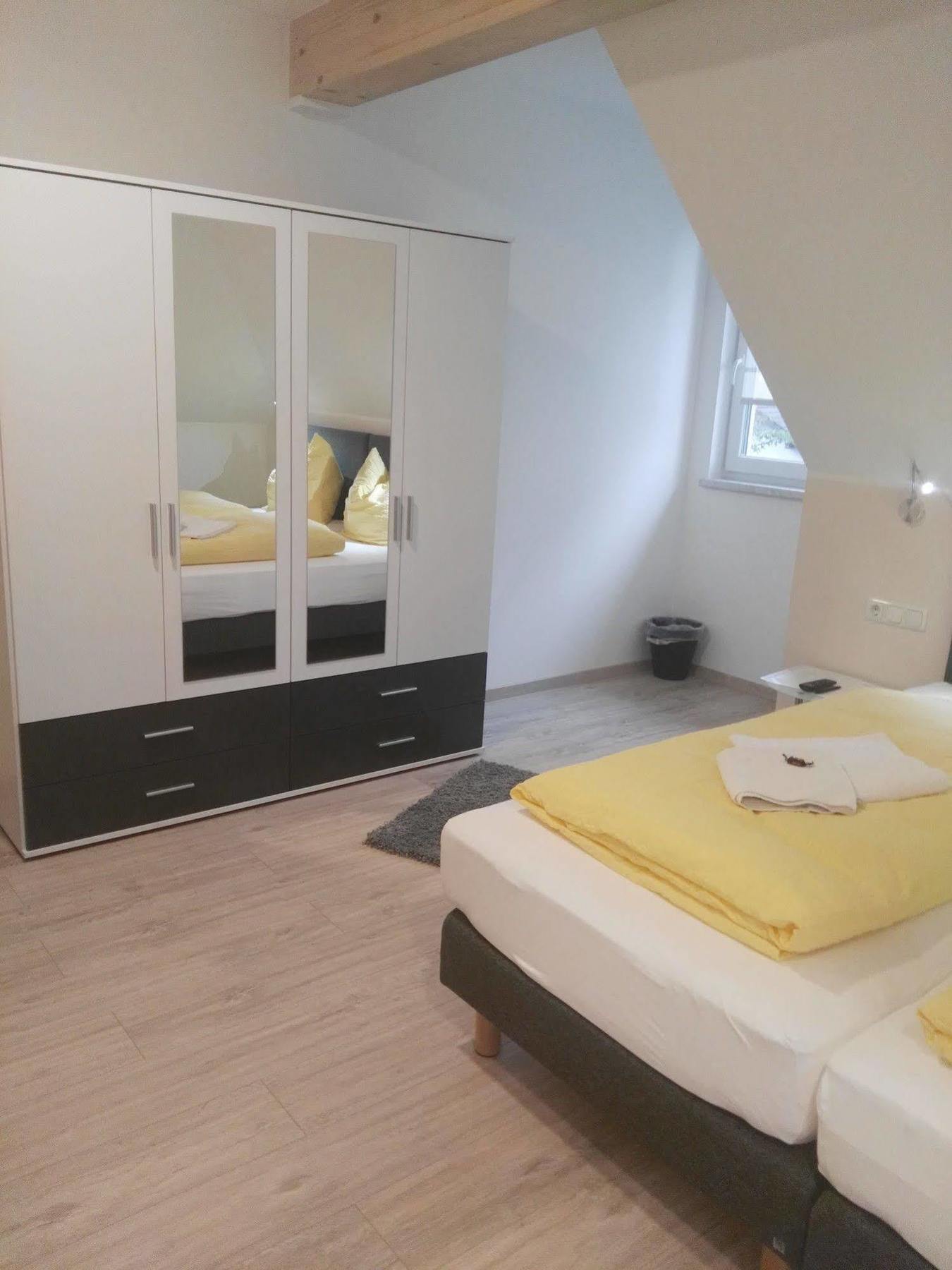 Ferienwohnungen Und Zimmer Yassi Spielberg Bei Knittelfeld Eksteriør billede